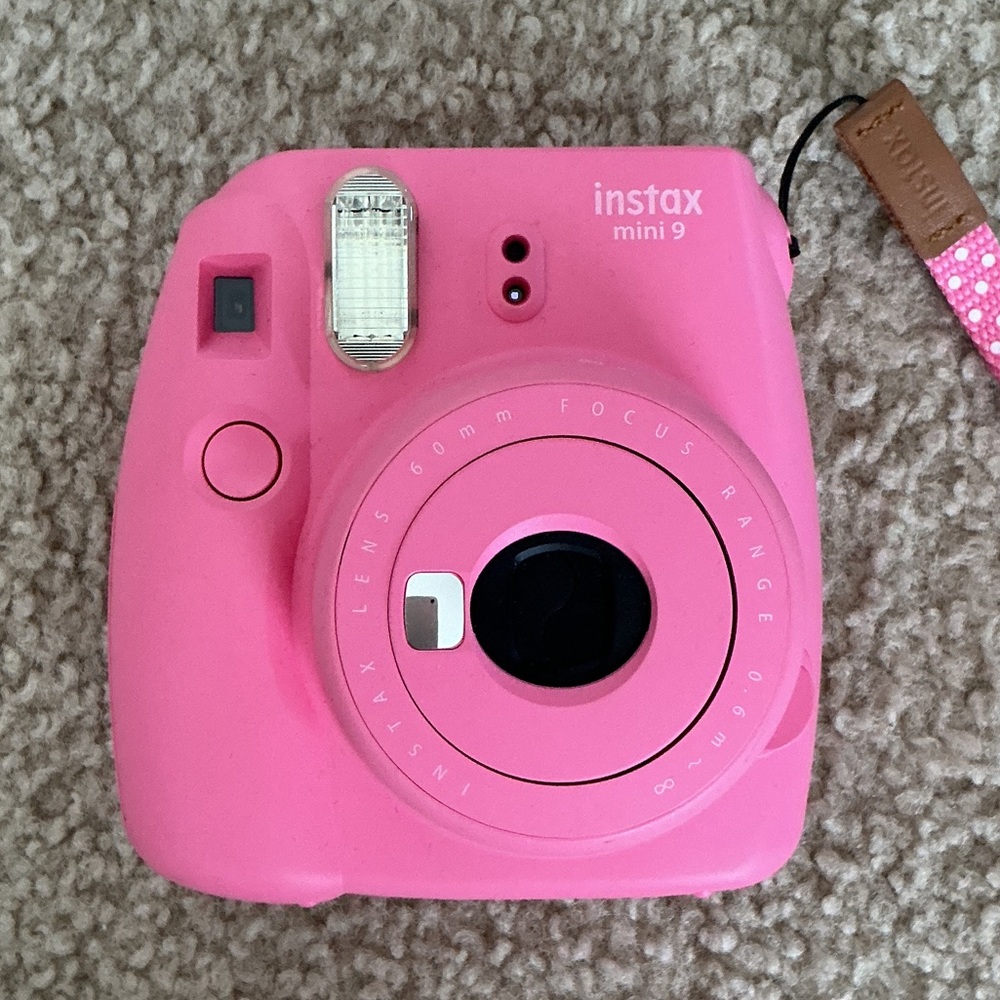 Instax RARE COLOR Mini 9 Flamingo Pink Instant Camera with Polka Dot Wrist Strap - Picture 2 of 7